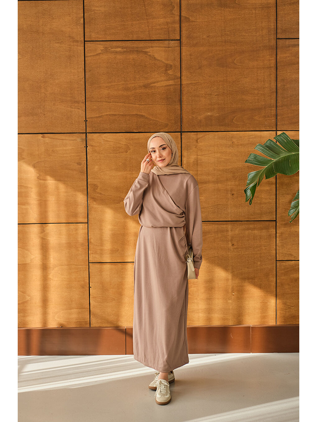 Bej Kadın Önü Parça Detaylı Elbise Vizon-2