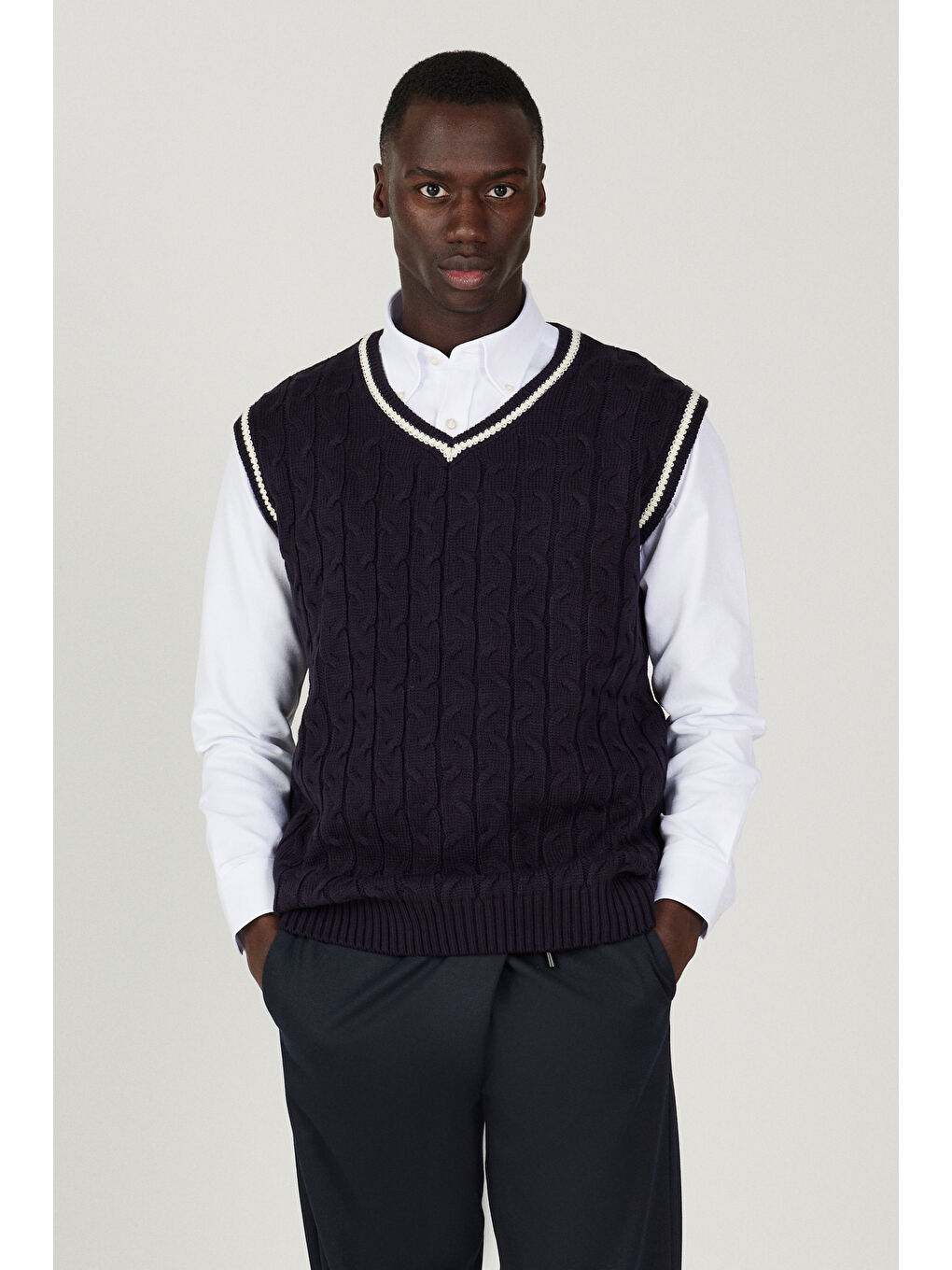 Erkek Lacivert Standart Fit Normal Kesim V Yaka Triko Süveter-2