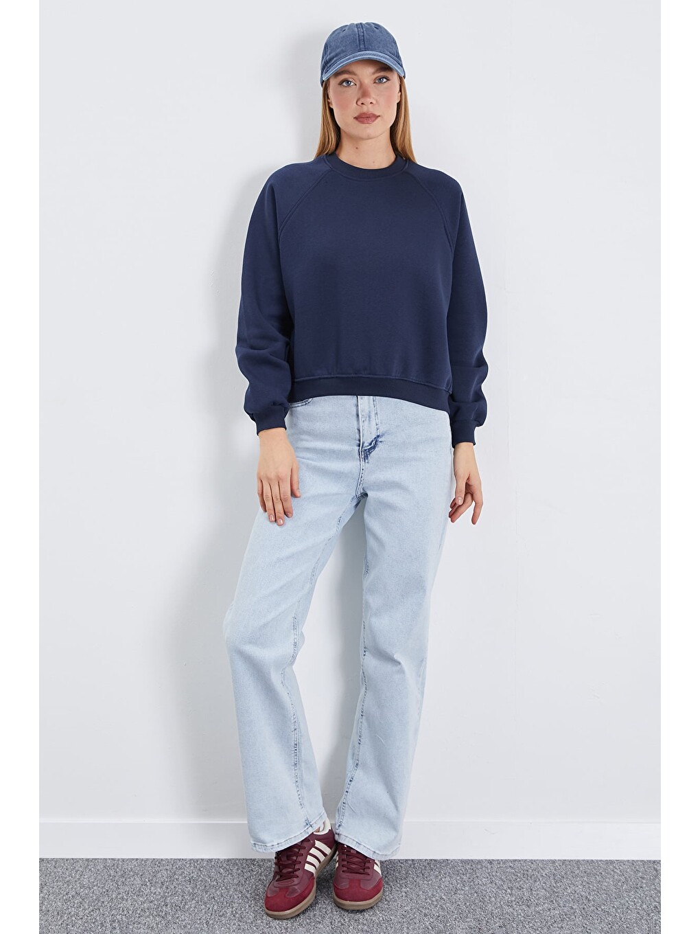 Lacivert 3 İplik Basic Bisiklet Yaka Oversize Sweatshirt-2