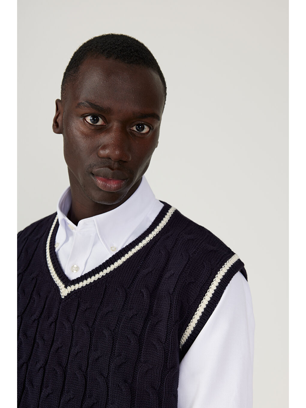 Erkek Lacivert Standart Fit Normal Kesim V Yaka Triko Süveter-4