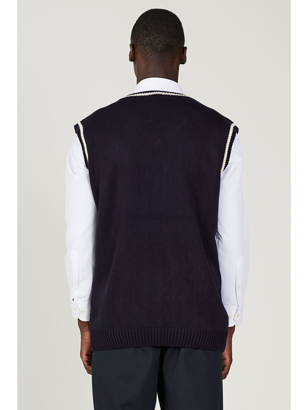 Erkek Lacivert Standart Fit Normal Kesim V Yaka Triko Süveter-5