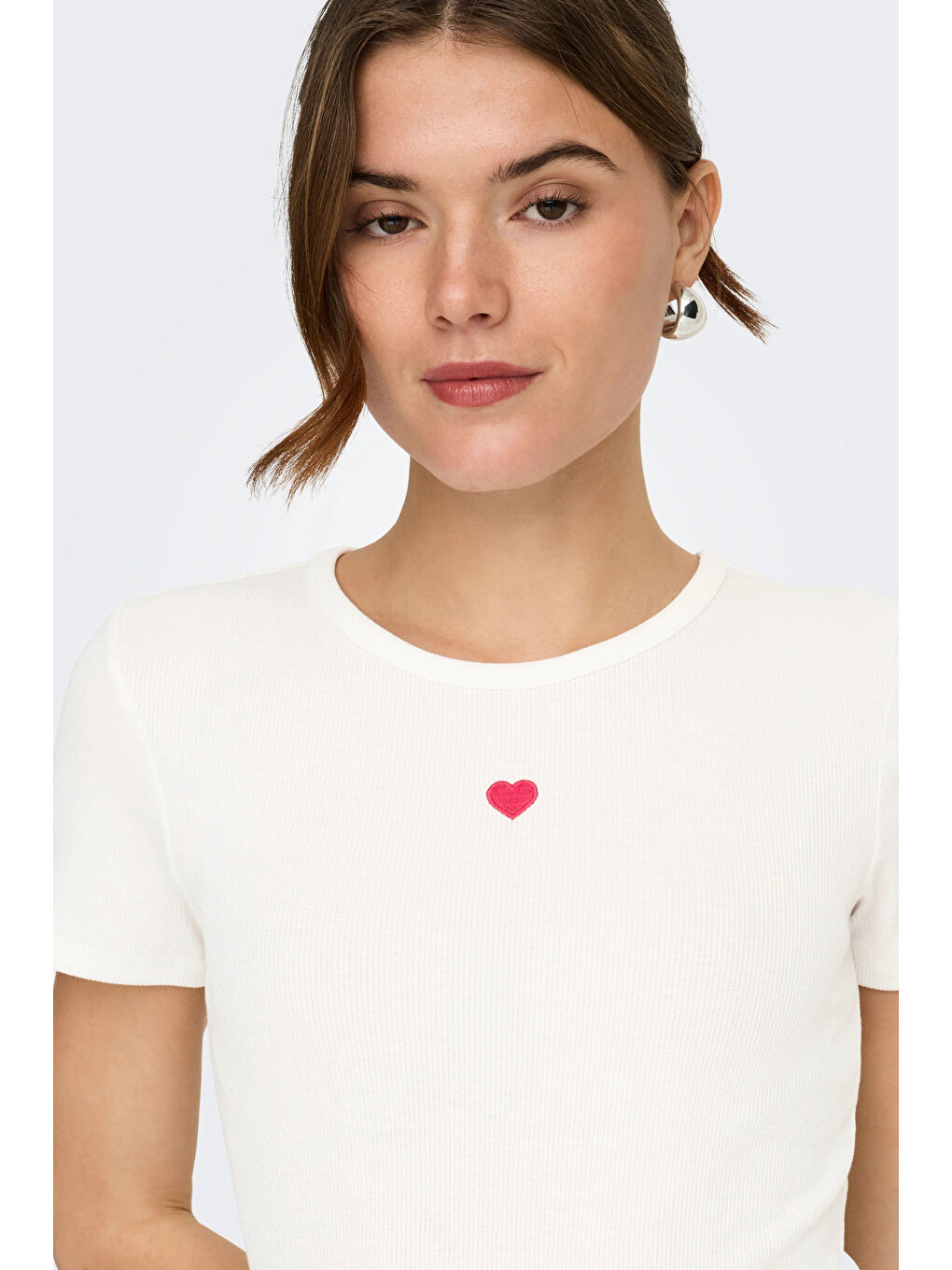 Ekru Onlelva Slim Fit Yuvarlak Yaka Kadın T Shirt 15342939-4