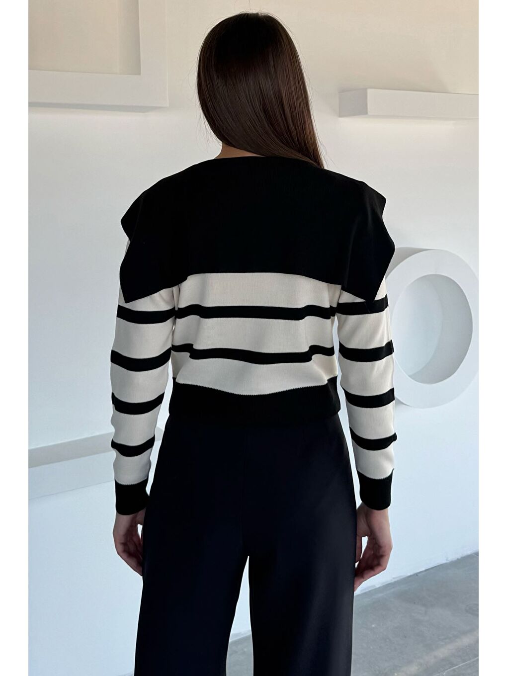 Siyah Yaka Detaylı Çizgili Triko Hırka (s,m,l Uyumludur)-3