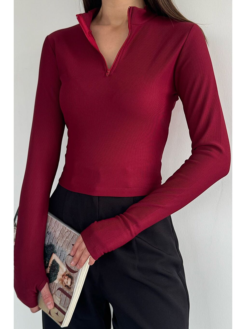 Bordo Kadın Ön Yarım Fermuarlı Kendinden Çizgi Desenli Bluz