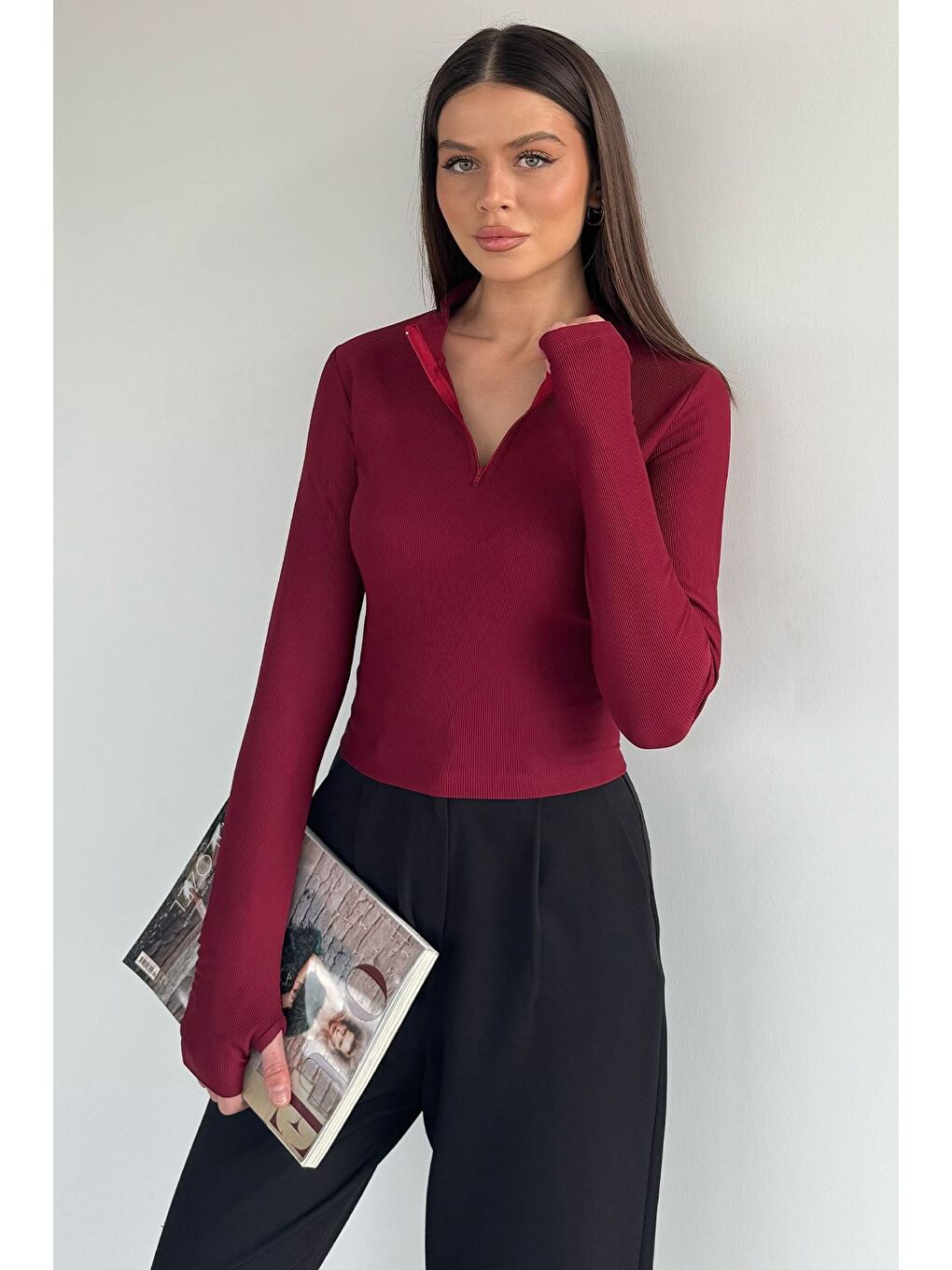 Bordo Kadın Ön Yarım Fermuarlı Kendinden Çizgi Desenli Bluz-1