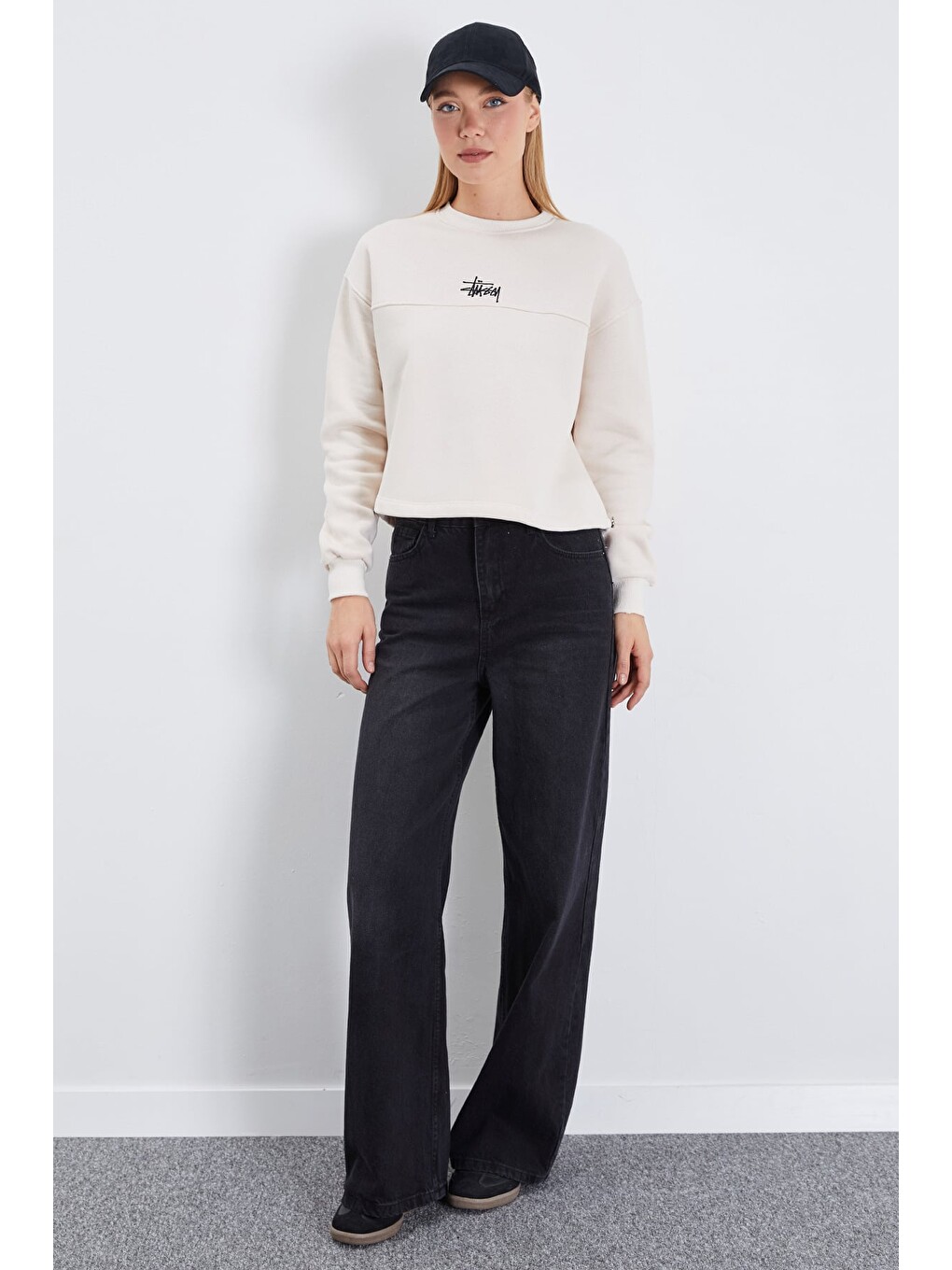 Bej 3 İplik İmza Nakışlı Stoperli Oversize Sweatshirt-3