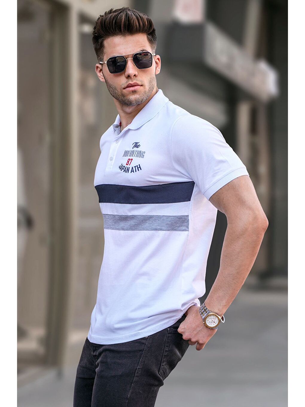 Beyaz Nakışlı Polo Yaka Tişört 5868