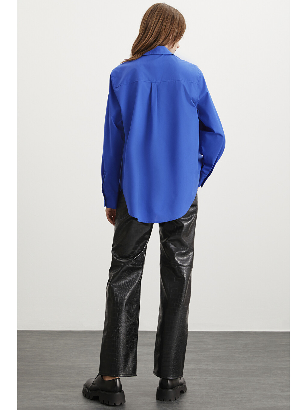 Celıa Kadın %100 Organik Pamuklu Oversize Fit Bol Kesim Tek Cepli Dokuma Lacivert Gömlek-5