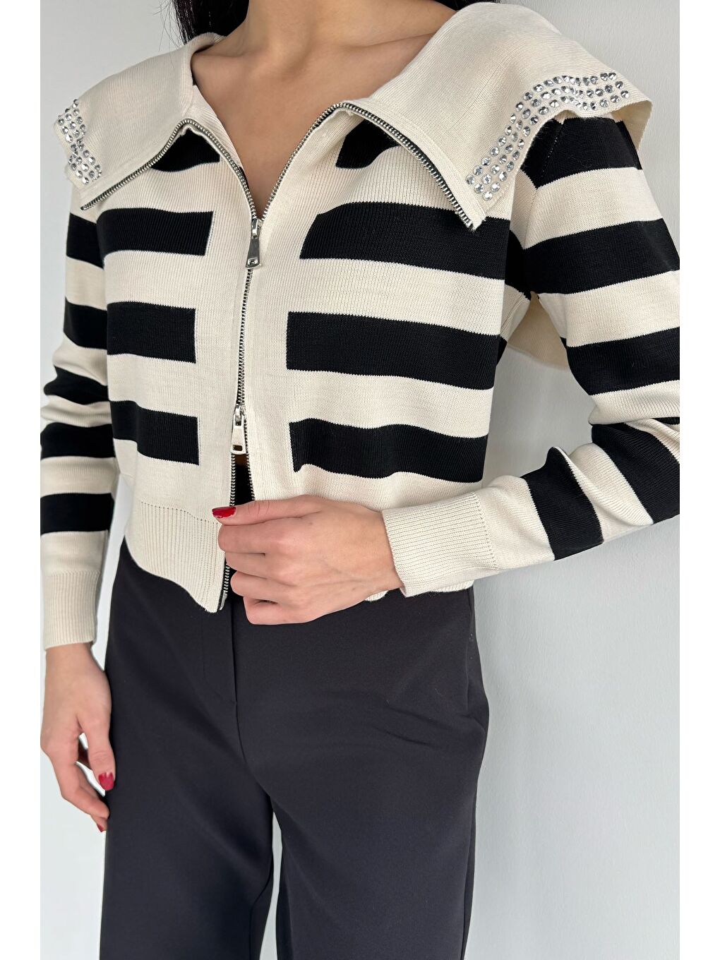 Ekru Yaka Detaylı Çizgili Triko Hırka (s,m,l Uyumludur)-1