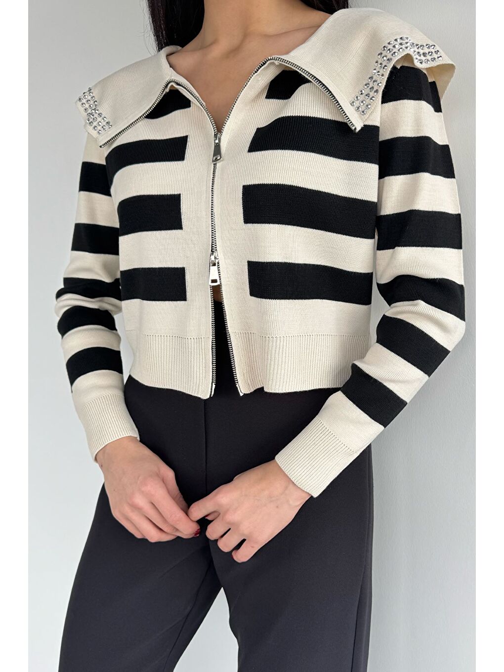 Ekru Yaka Detaylı Çizgili Triko Hırka (s,m,l Uyumludur)-2