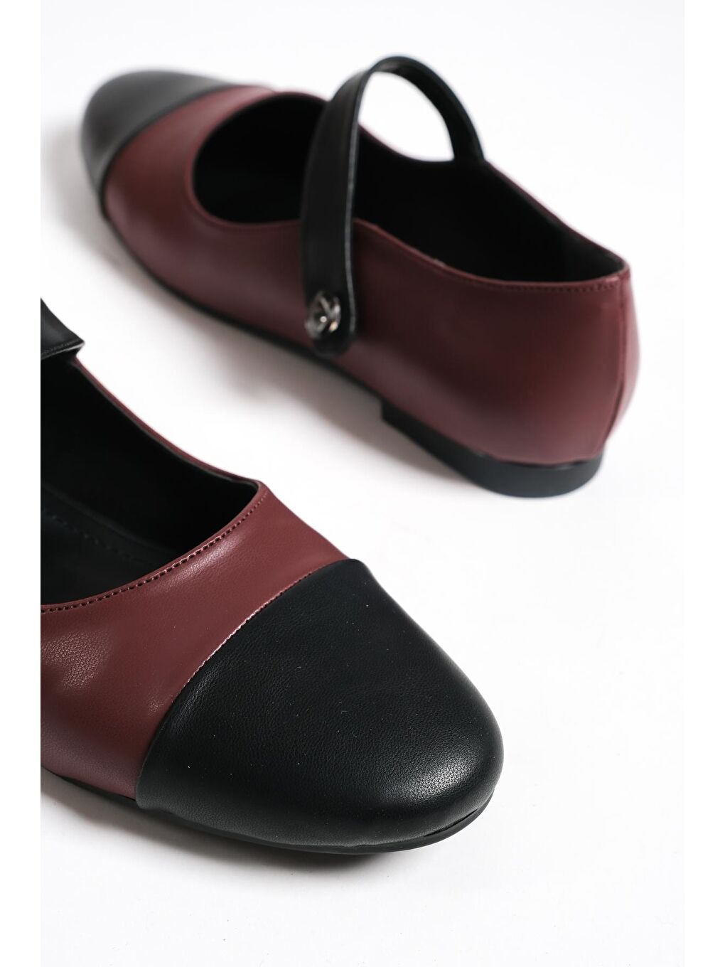 Bordo Yuvarlak Burunlu Bantlı Kadın Babet-4