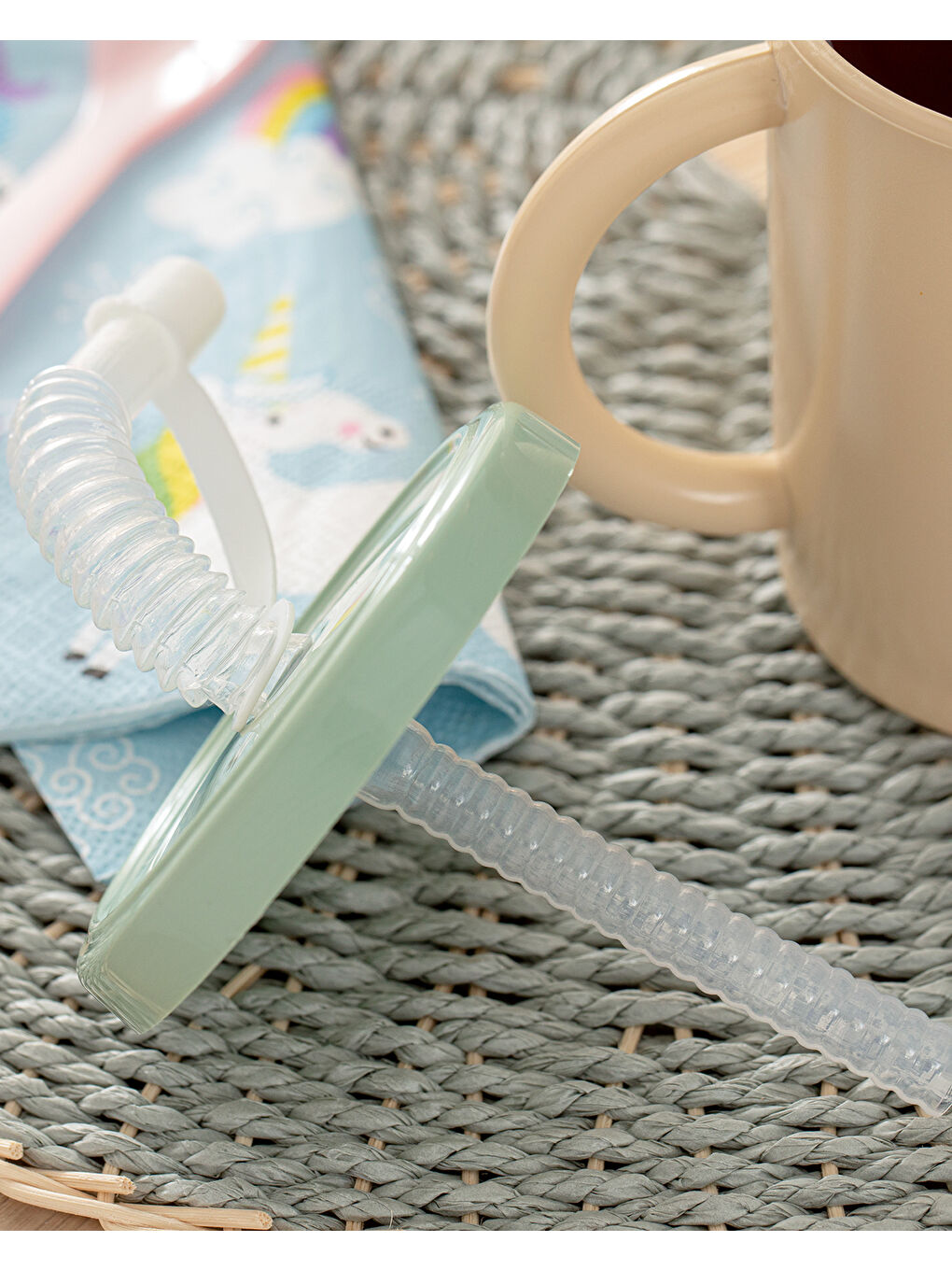 Safari Plastik Pipetli Bardak Yeşil-2