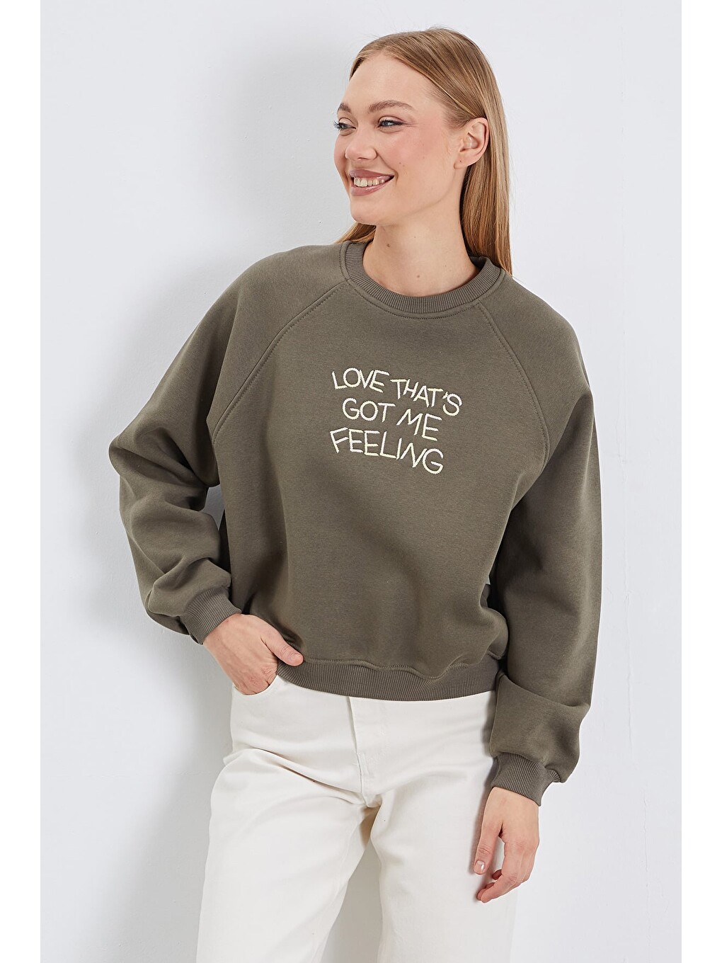 Haki 3 İplik Yazı Nakışlı Reglan Kol Oversize Sweatshirt