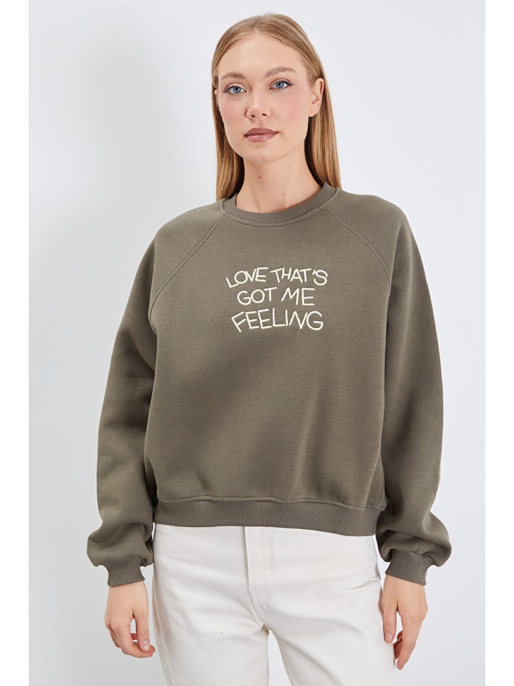 Haki 3 İplik Yazı Nakışlı Reglan Kol Oversize Sweatshirt-1