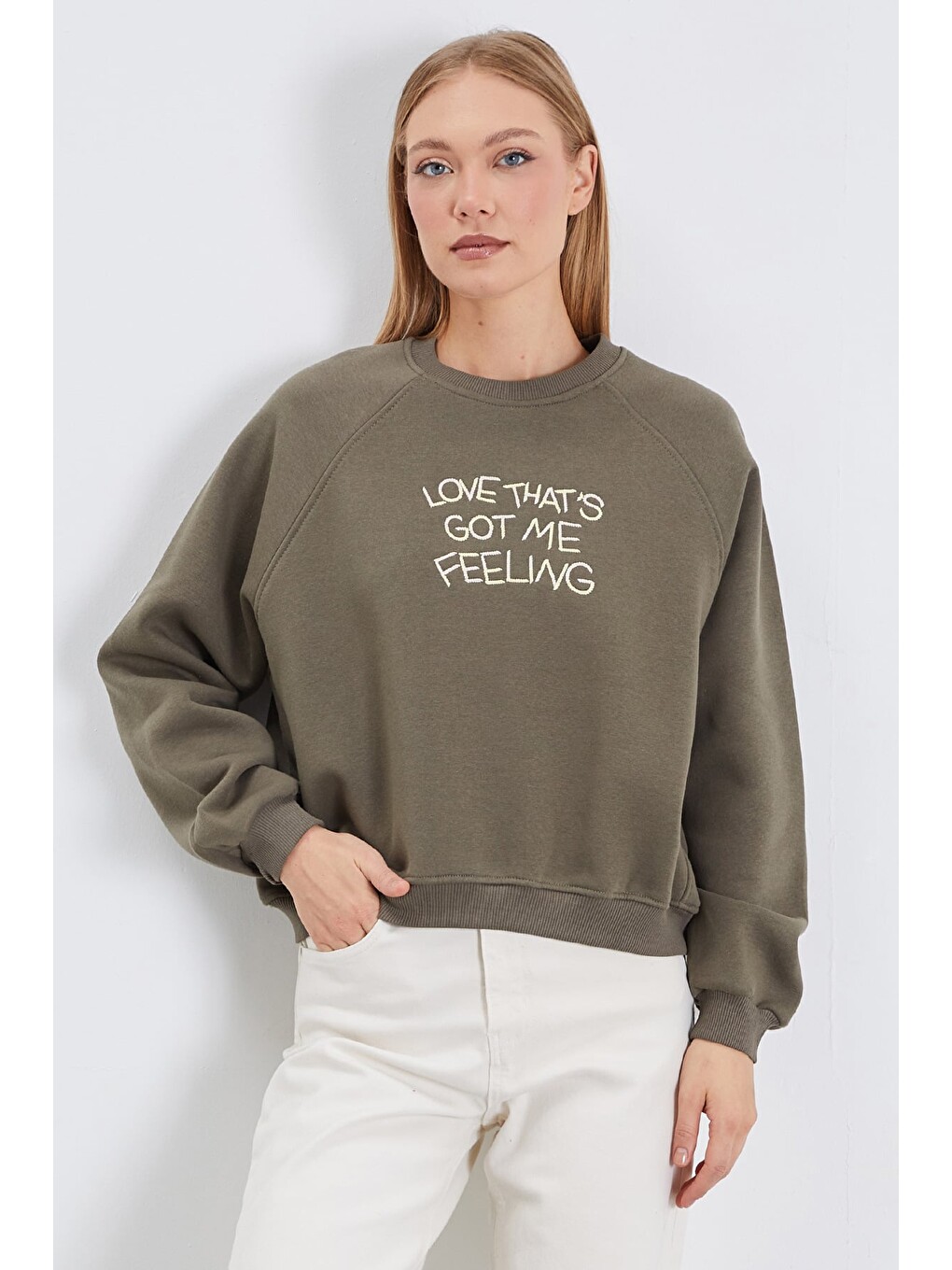 Haki 3 İplik Yazı Nakışlı Reglan Kol Oversize Sweatshirt-4