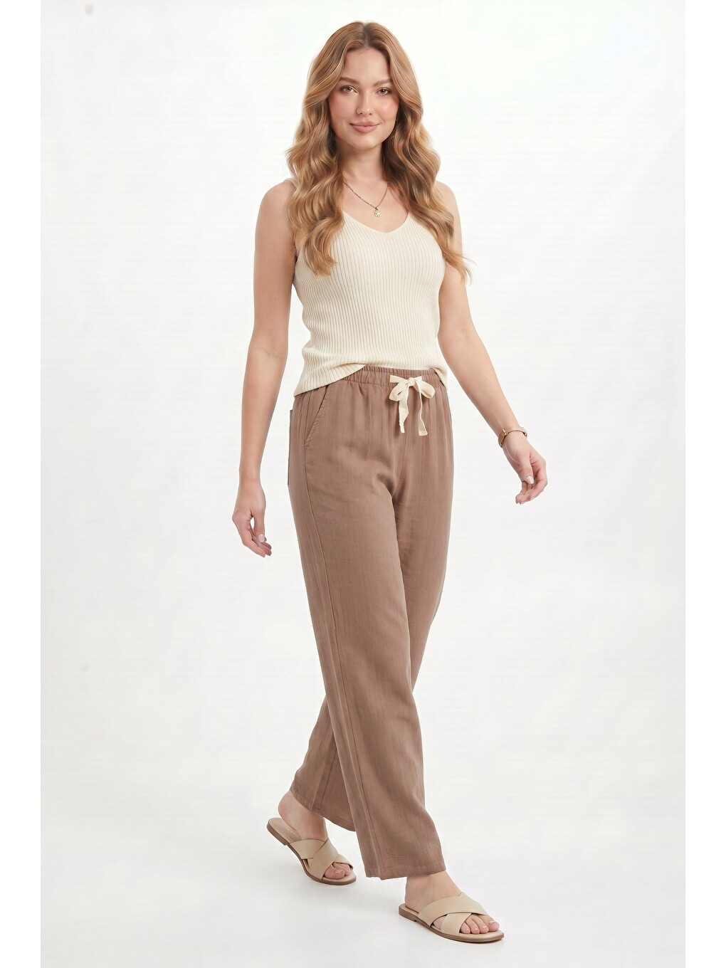 Kadın %100 Pamuk Baggy Fit Rahat Kesim Lastikli Bel Müslin Kumaş Cepli Bej Pantolon-7