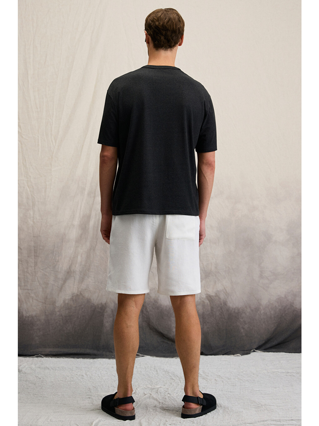 Tuomo Erkek Hakim Yaka Kısa Patlı Kısa Kollu Relaxed Fit Siyah T-shirt-5