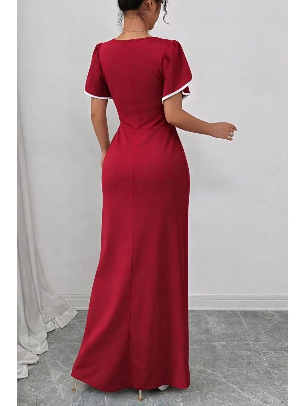 Kırmızı Kadın Kısa Kollu Kare Yakalı önden çapraz Kesim Detaylı Krep Elbise-2