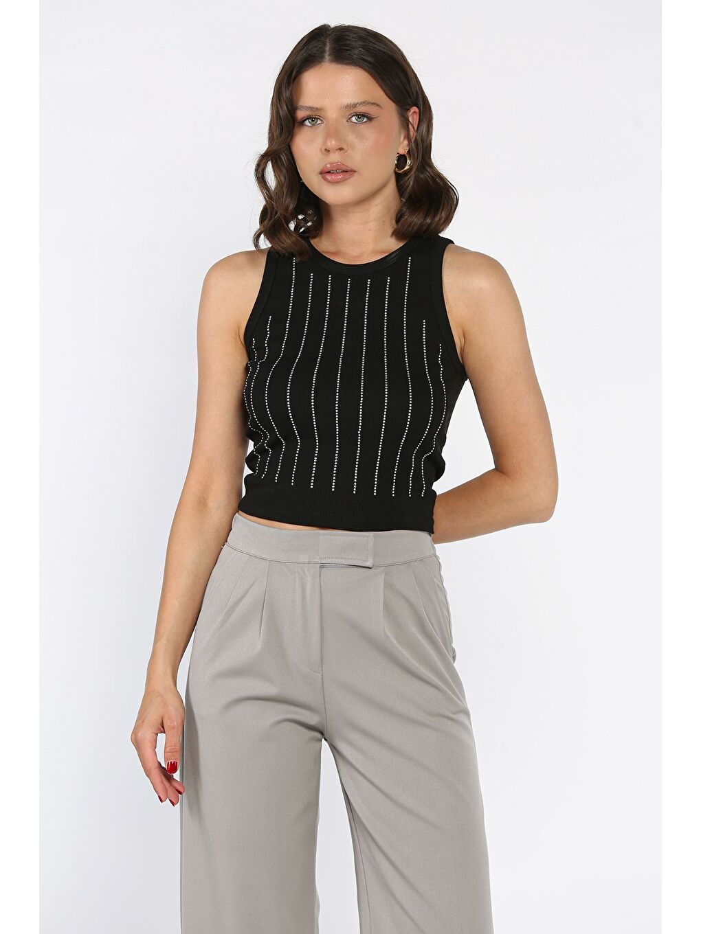 Siyah Kadın Elastanlı Taşlı Sıfır Kol Bluz