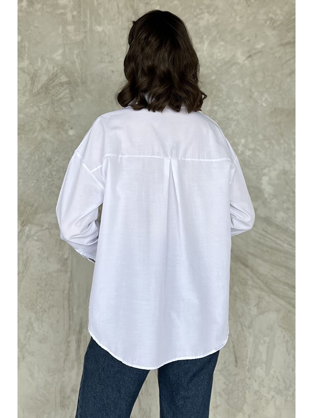 Beyaz Cepli Kadın Salaş Gömlek-2