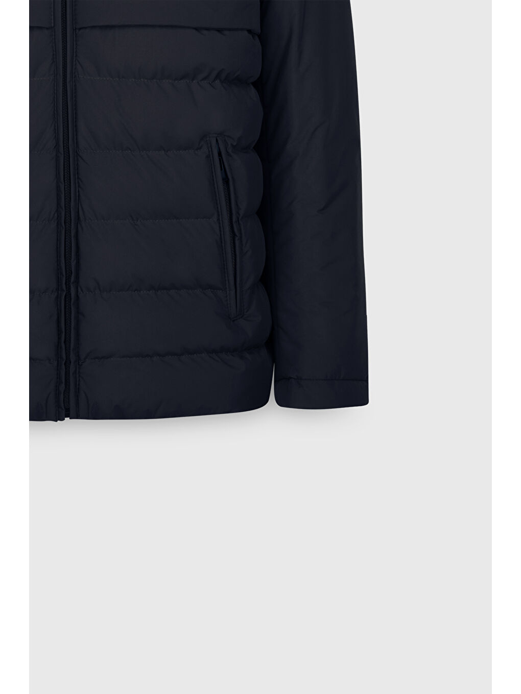 Erkek Lacivert Standart Fit Normal Kesim Çıkma Kapüşon Dik Yaka Yan Cepli Mont-8