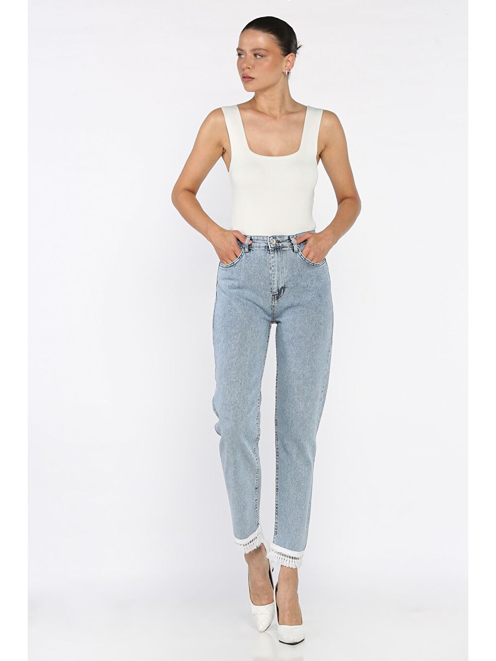 Mavi Paça Püskül Detaylı Kadın Jean Jean Pantolon-1