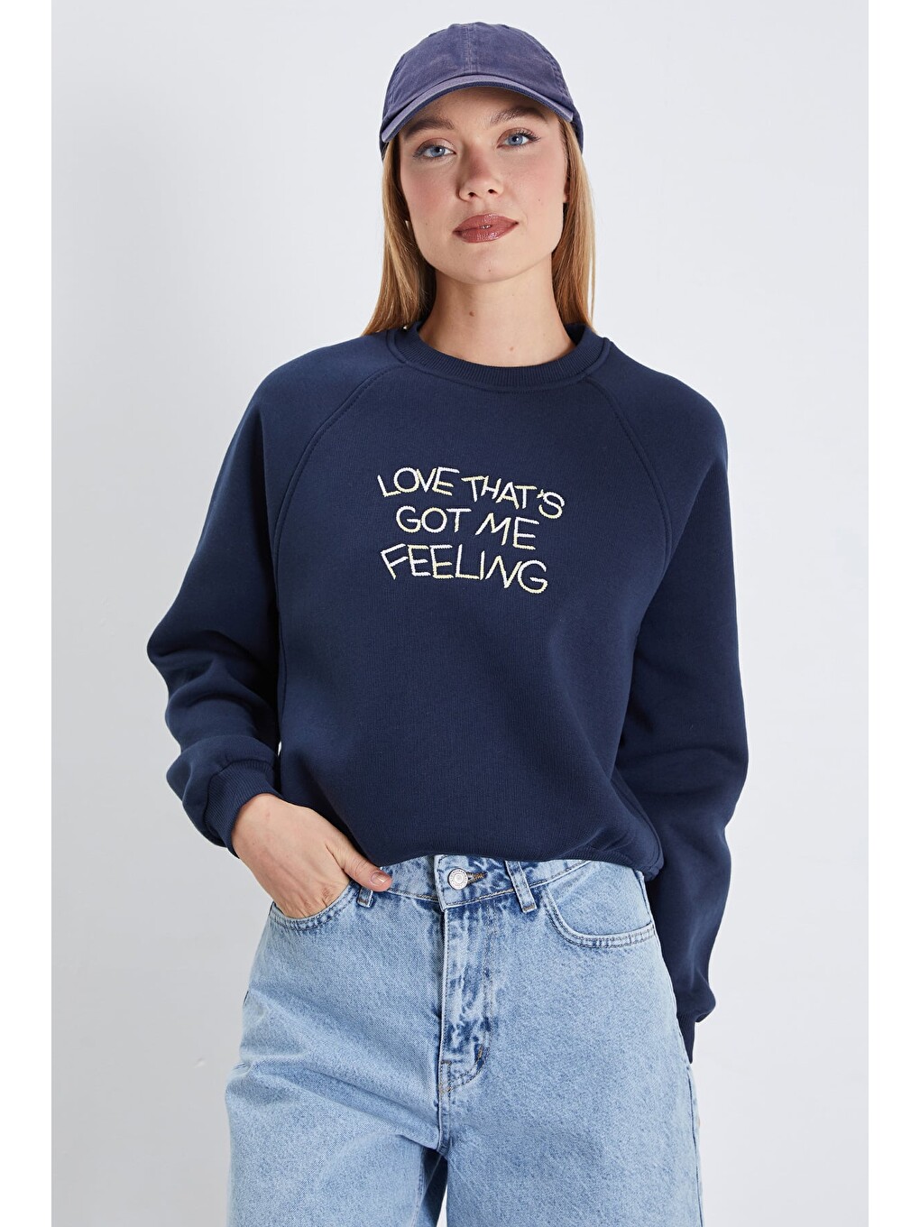 Lacivert 3 İplik Yazı Nakışlı Reglan Kol Oversize Sweatshirt-1