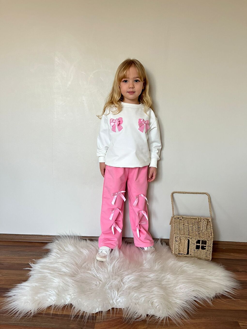 Pembe Kız Çocuk Kurdela Detay Eşofman Alt Üst Takım-1