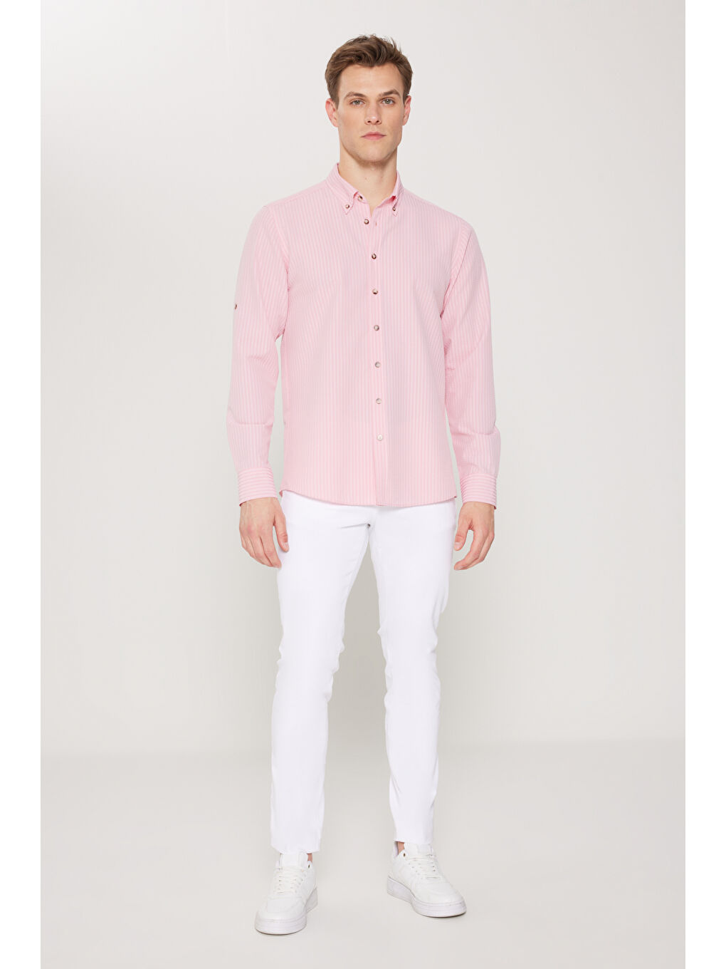 Erkek Pembe Slim Fit Dar Kesim Gofre Desenli Düğmeli Yaka Hafif Kumaş Gömlek-1