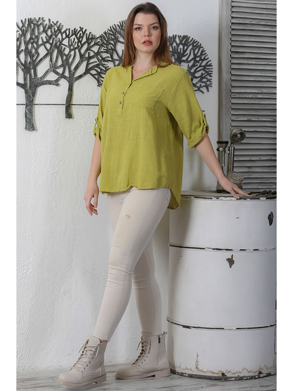 Sarı İtalyan Hardal Rengi Hakim Yaka Düğmeli 3/4 Kol Cepli Casual Arkası Uzun Dokuma Bluz 70 63-6