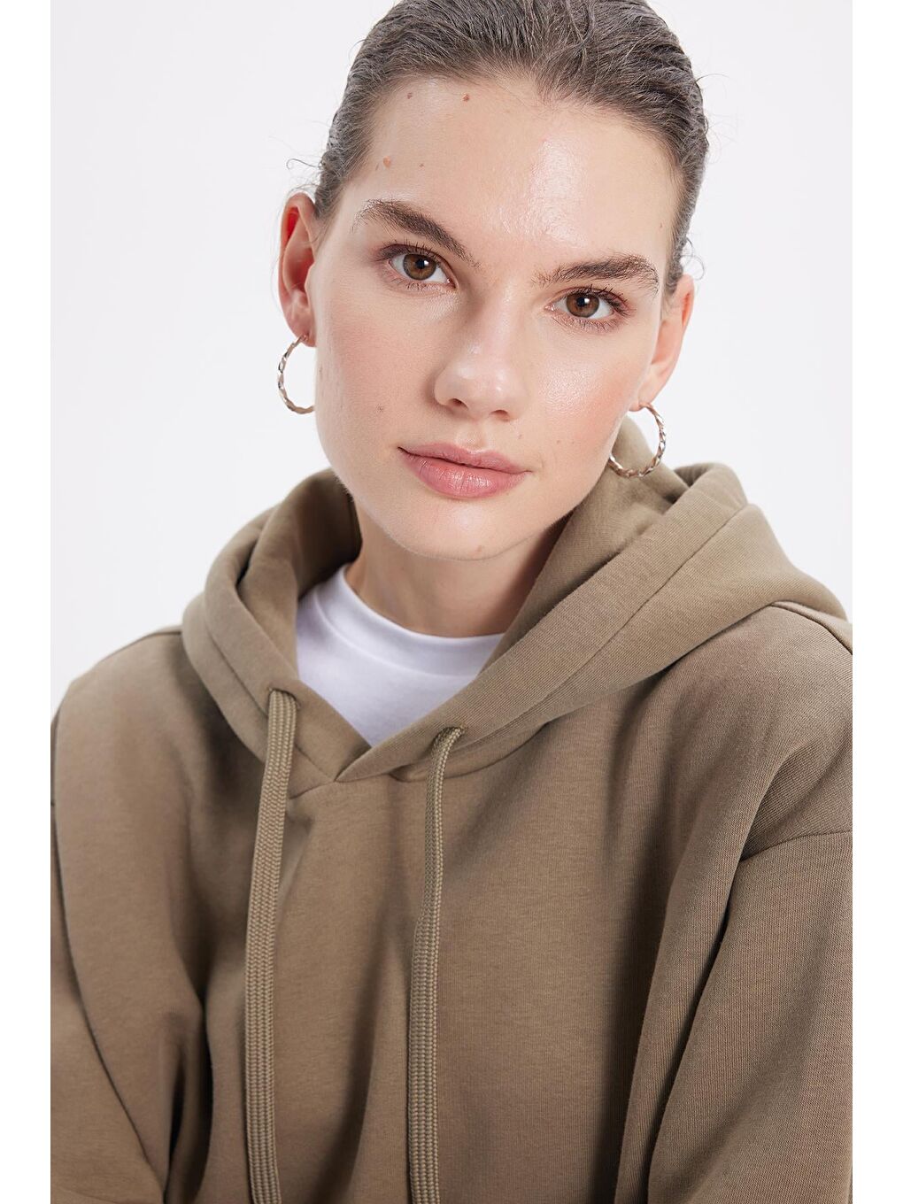 Kadın Oversize Geniş Kesim Pamuklu Yumuşak Dokulu İçi Polarlı Basic Yeşil Kapüşonlu Sweatshirt-1