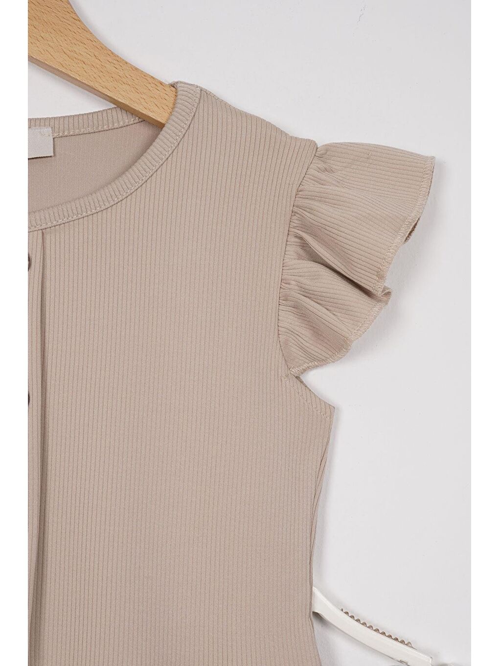 Bej Kolları Fırfırlı Önü Düğme Aksesuarlı Kız Çocuk Taytlı Takım-1