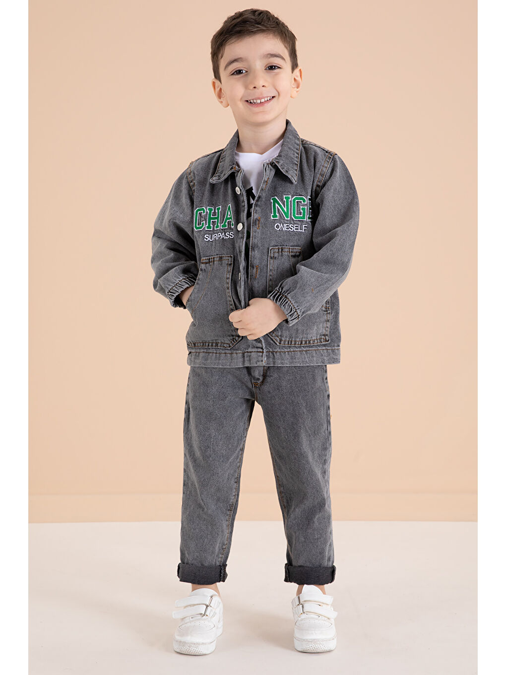 Gri Füme Yazı Nakışlı Ceketli 3lü Erkek Çocuk Jean Takım 20003
