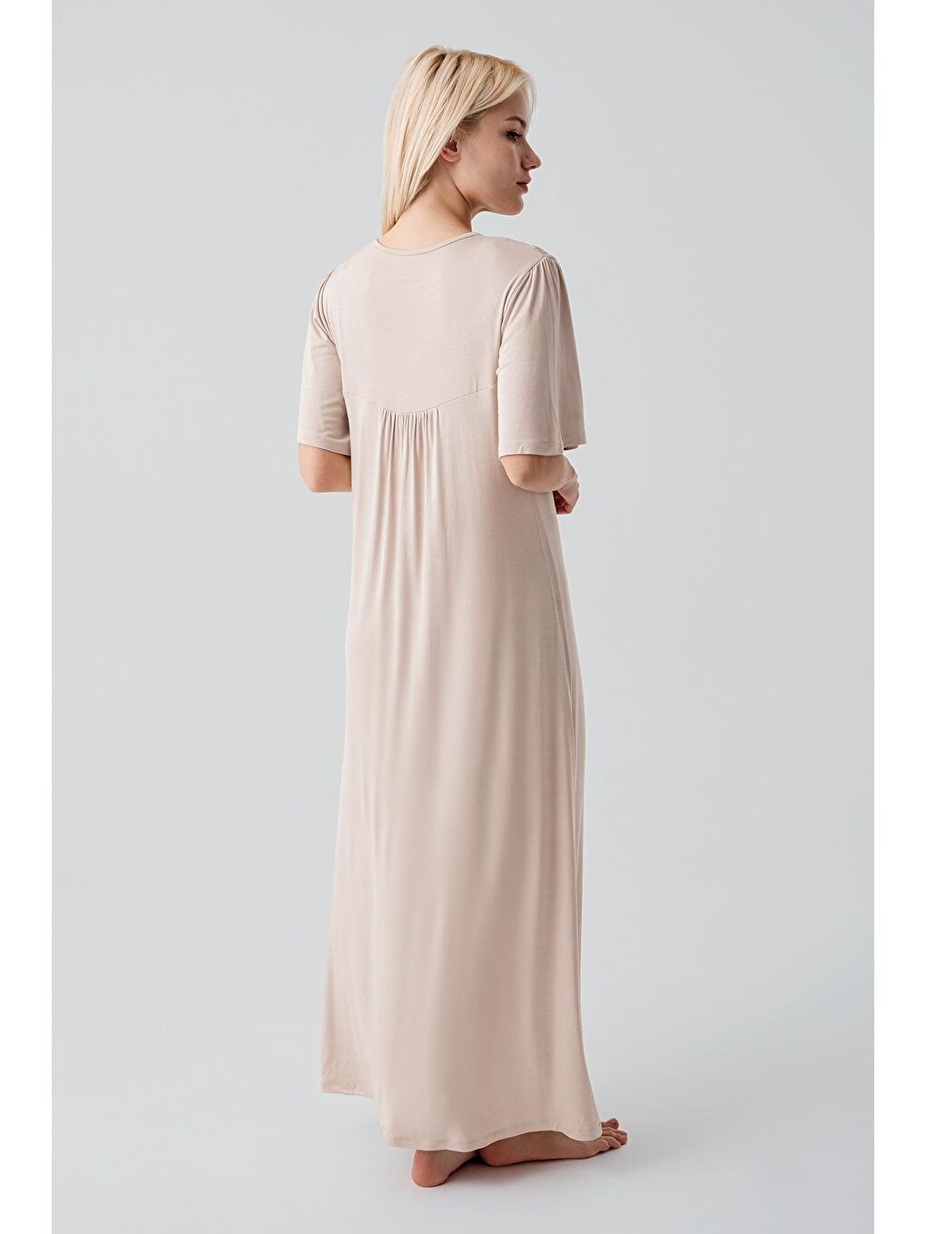 Bej Kısa Kollu Düğmeli Uzun Esnek Viskoz Gecelik 19109-4