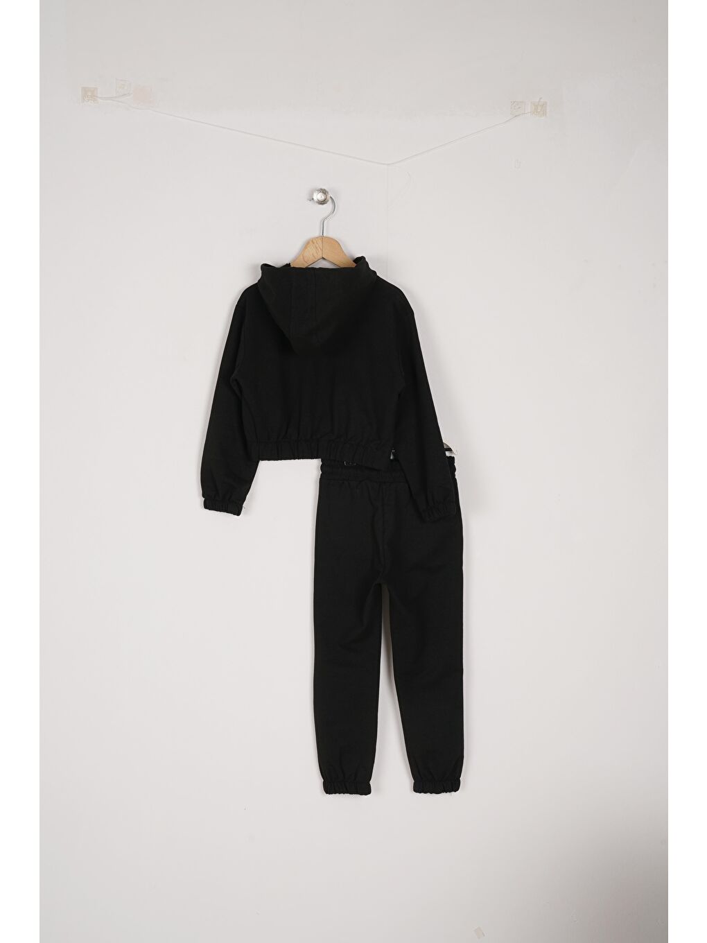 Siyah Kapüşonlu Daısy Flowrs Leaf Baskılı Kız Çocuk İkili Takım-1