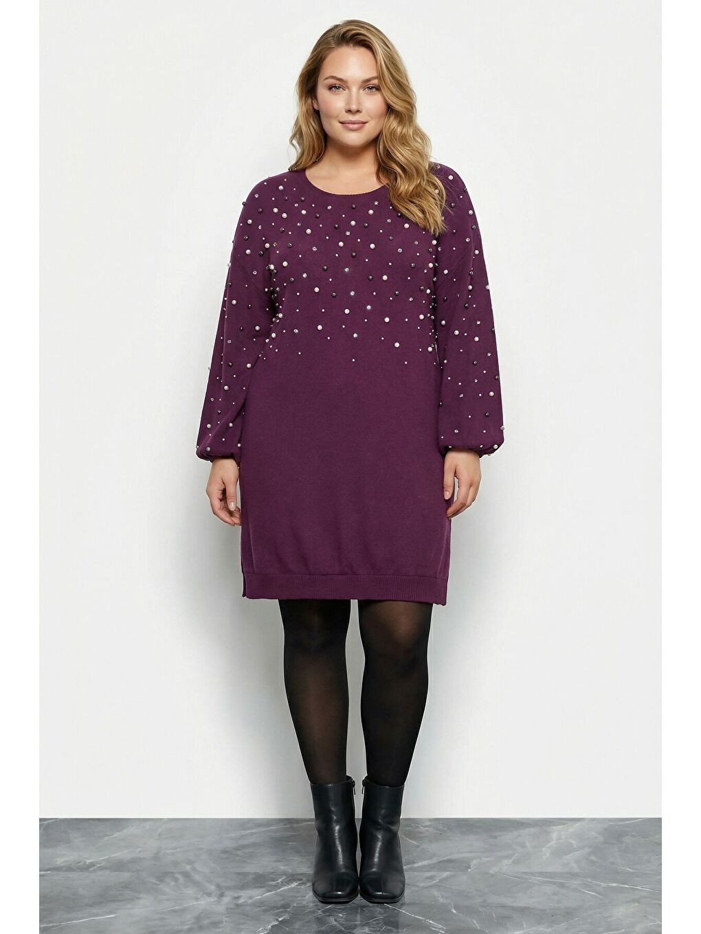 Büyük Beden İnci ve Taş Nakışlı Yumuşak Dokulu Mor Elbise 616396
