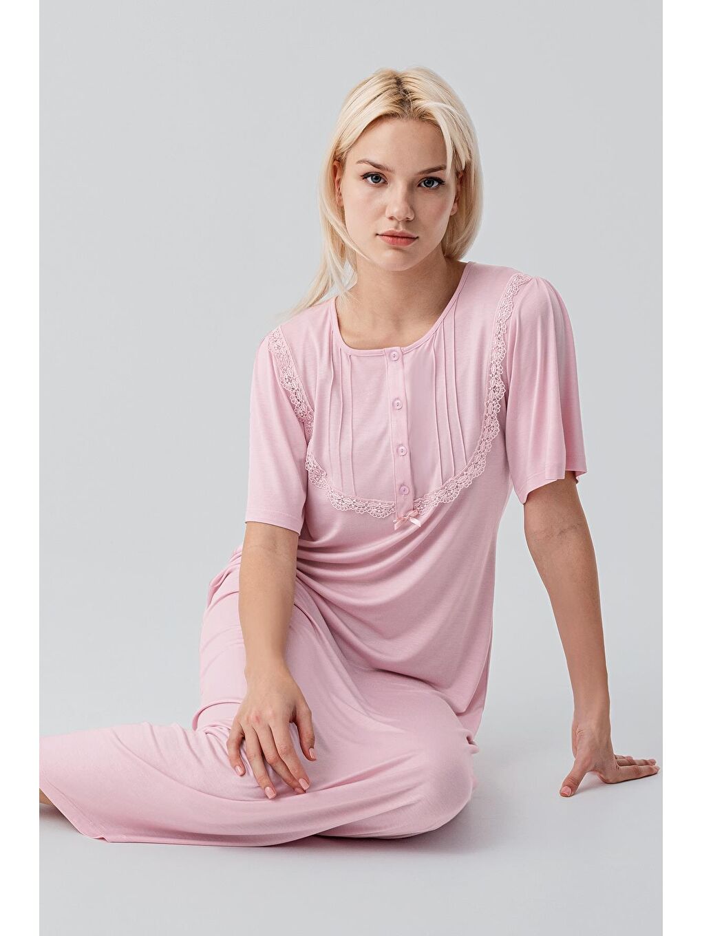 Pembe Kısa Kollu Düğmeli Uzun Esnek Viskoz Gecelik 19109-1