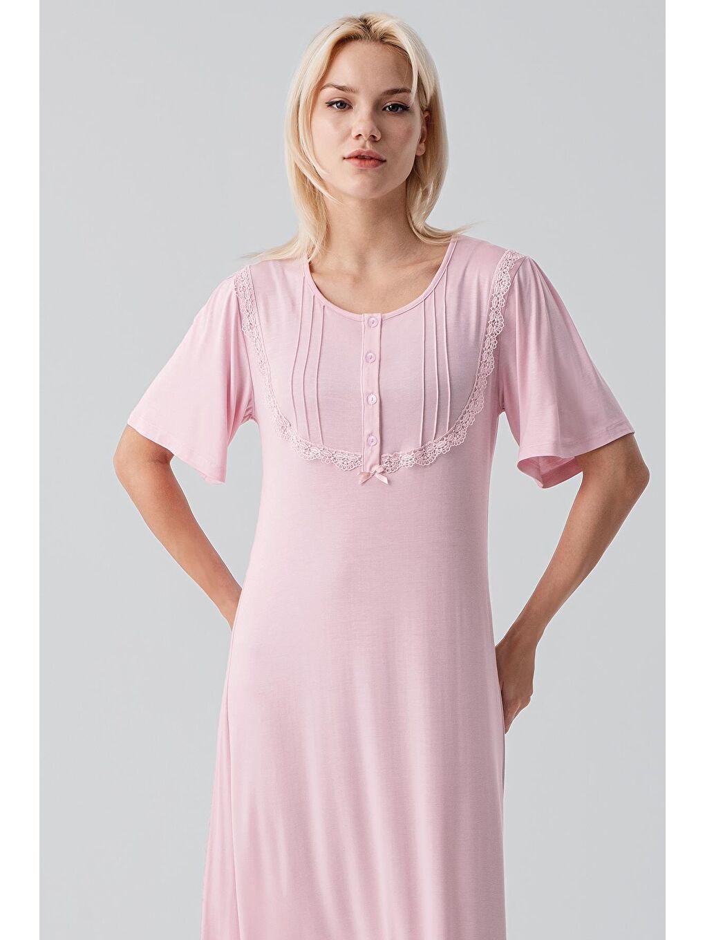 Pembe Kısa Kollu Düğmeli Uzun Esnek Viskoz Gecelik 19109-2