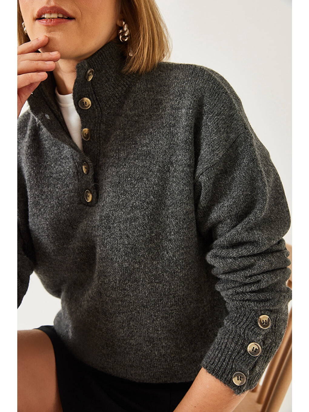 Antrasit Kadın Kolu Patlı Triko Kazak-3