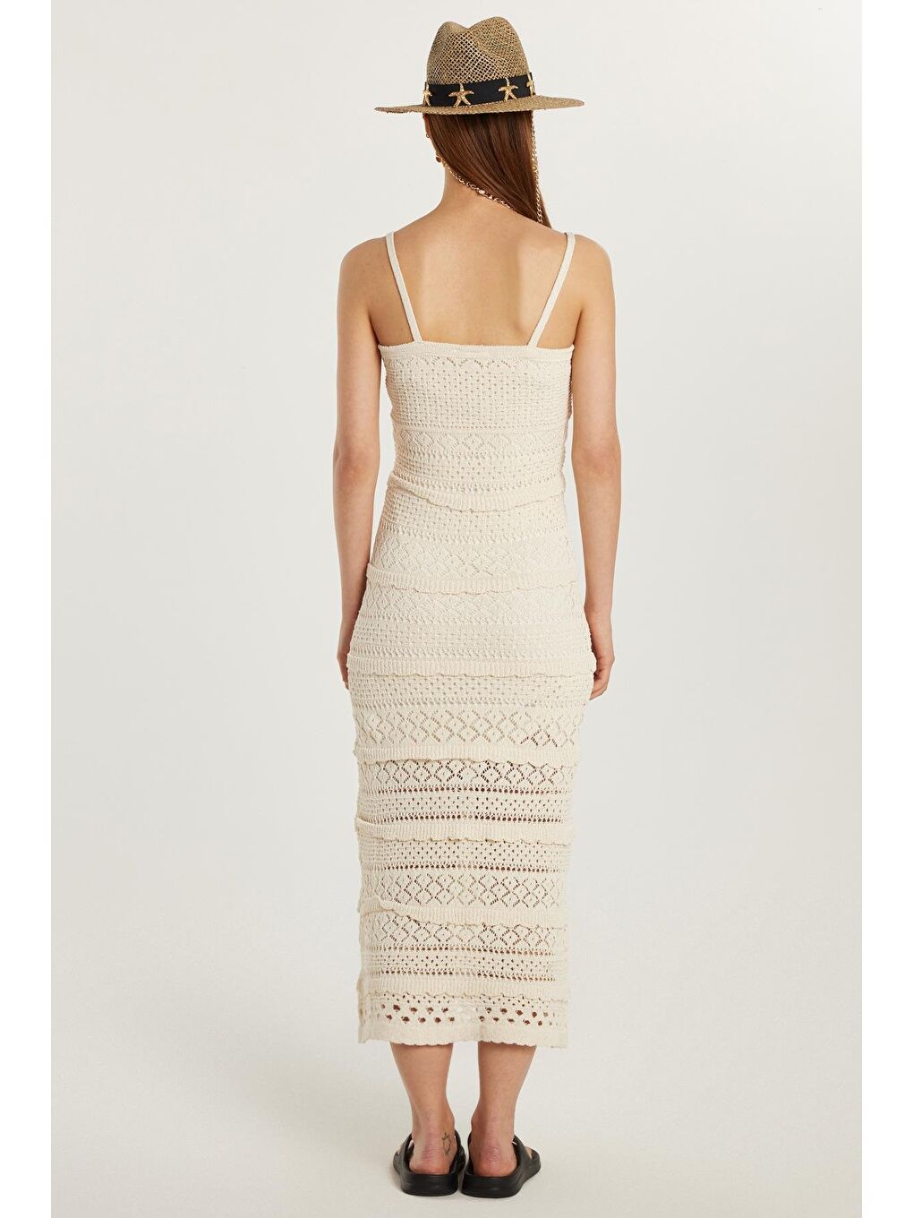 Ekru Kadın Standart Fit Fırfırlı Örme Desenli Askılı Yaka Bej Elbise-4