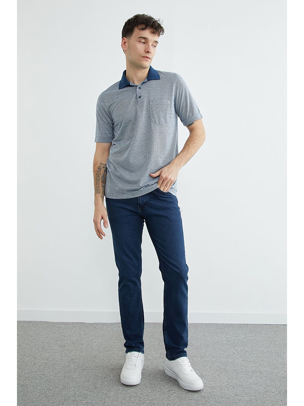 Lacivert Desenli Düğmeli Polo Yaka Tek Cepli Tişört-2