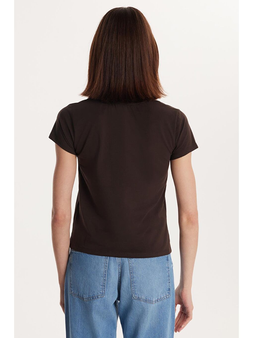 Kadın Relax Fit Rahat Kesim Pamuklu Baskılı Bisiklet Yaka Kahverengi Tişört-4