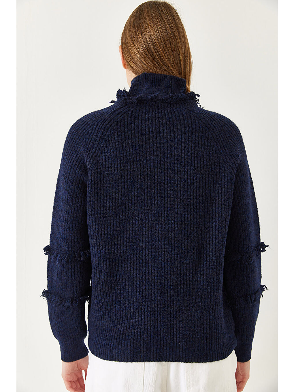 Lacivert Kadın Yaka ve Kol Saçaklı Triko Kazak-6