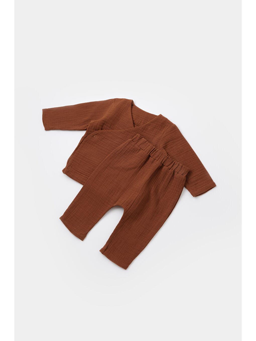 Unisex Bebek Pamuklu Kahverengi Müslin 2'Li Takım - Kruvaze Üst Ve Lastikli Pantolon