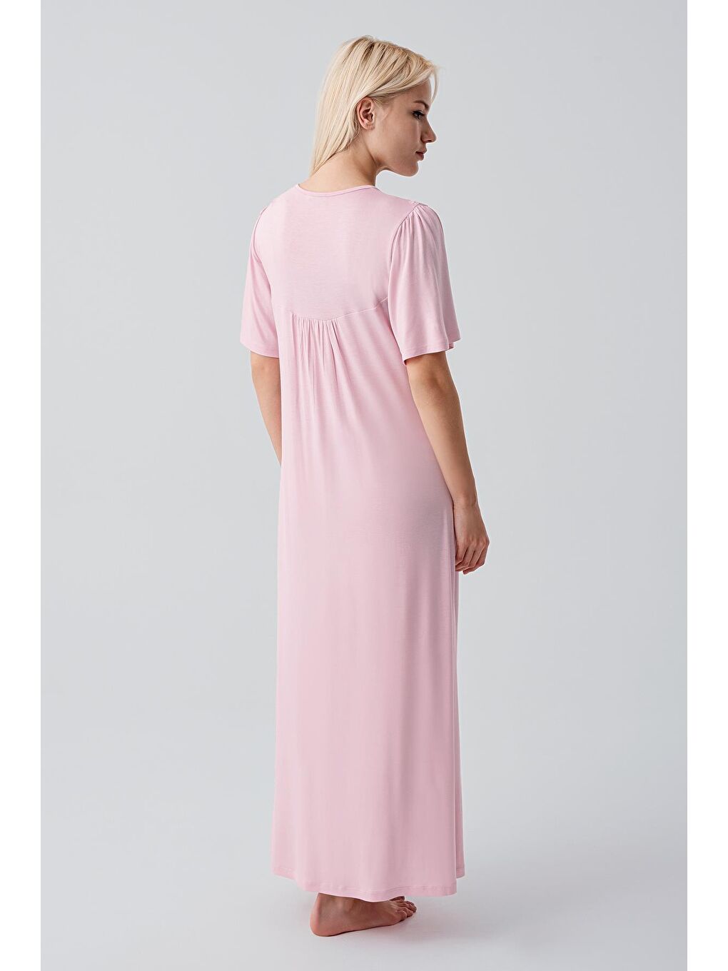 Pembe Kısa Kollu Düğmeli Uzun Esnek Viskoz Gecelik 19109-4