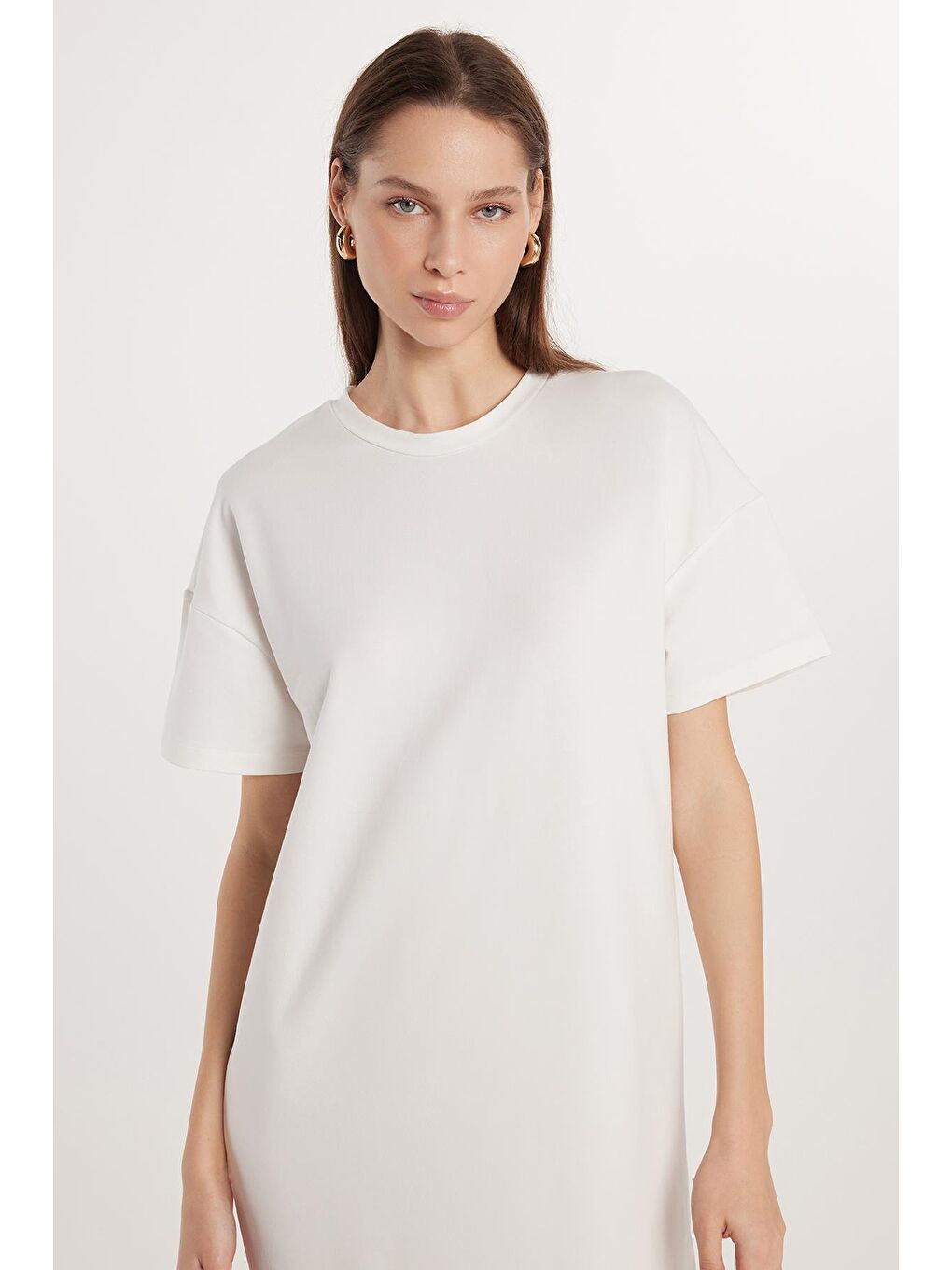 Kadın Regular Fit Kısa Kollu Esnek Kumaş Cepli Bisiklet Yaka Ekru Elbise-1