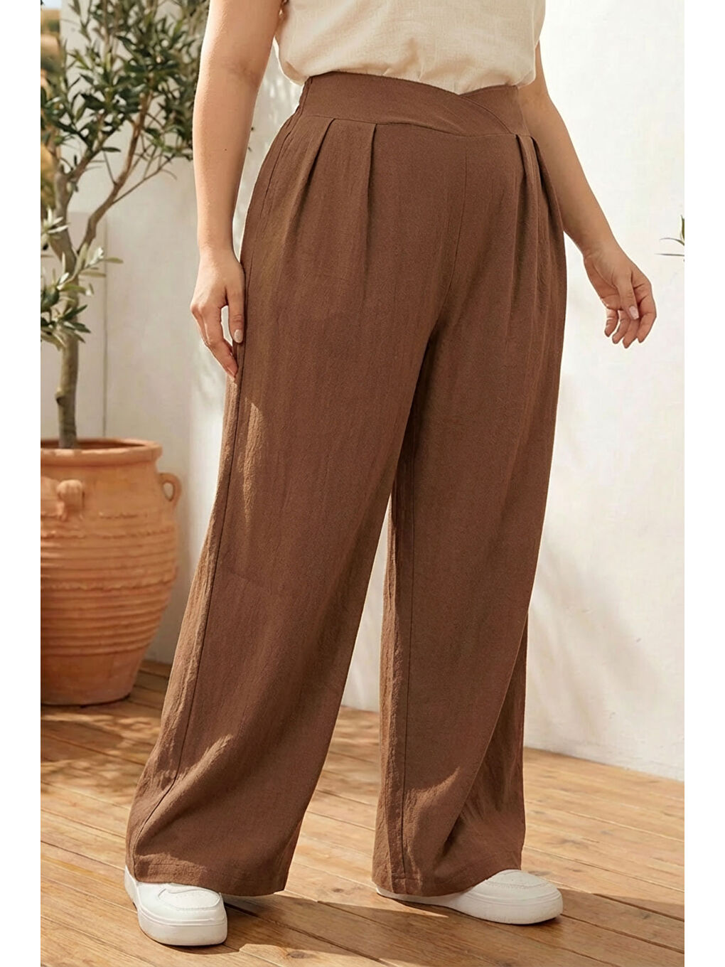 Kahverengi Büyük Beden Pileli Cepli Geniş Paça Esnek Kumaşlı Pantolon 875-V-1