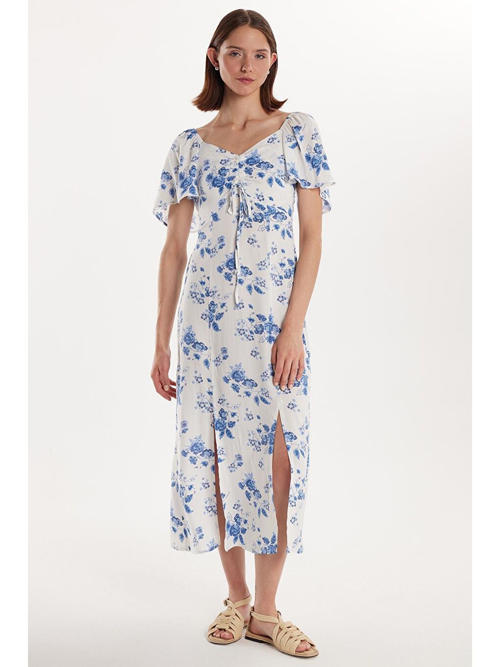 Karışık Kadın Standart Fit Bağlama Detaylı Desenli Viskon Yırtmaçlı Elbise-3