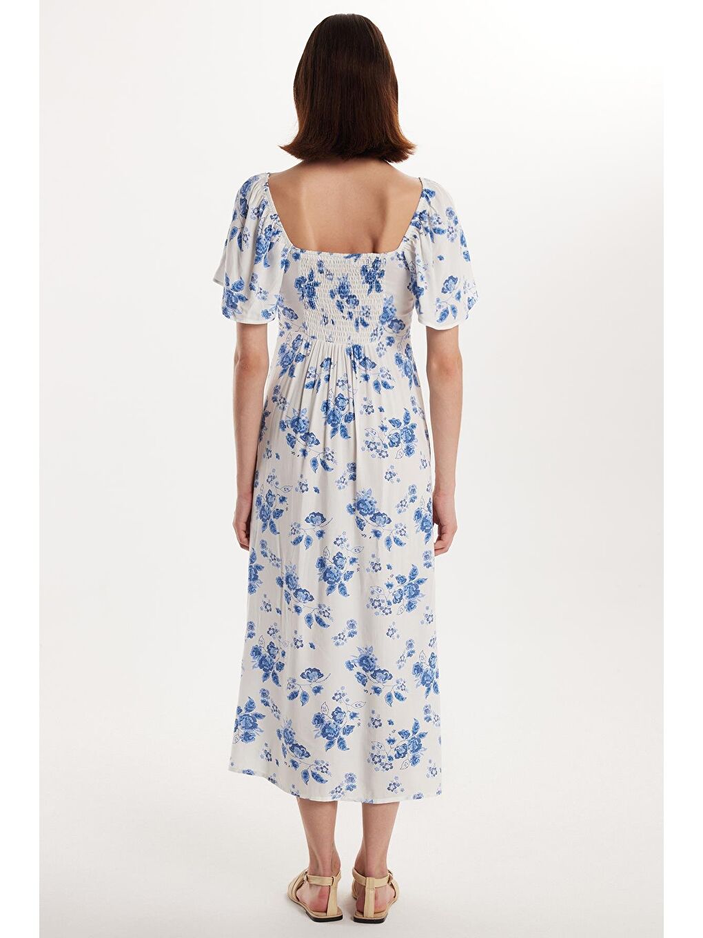 Karışık Kadın Standart Fit Bağlama Detaylı Desenli Viskon Yırtmaçlı Elbise-4