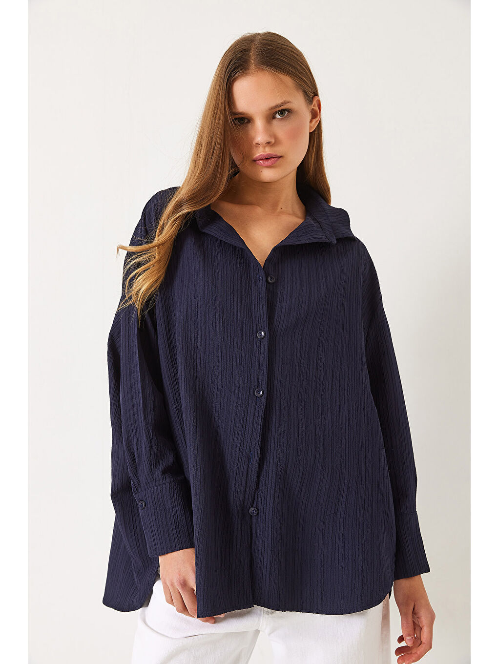 Lacivert Kadın Düşük Omuz Oversize Basic Bürümcük Gömlek-1
